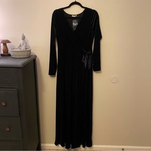 Soprano Black Velvet Long Maxi Dress